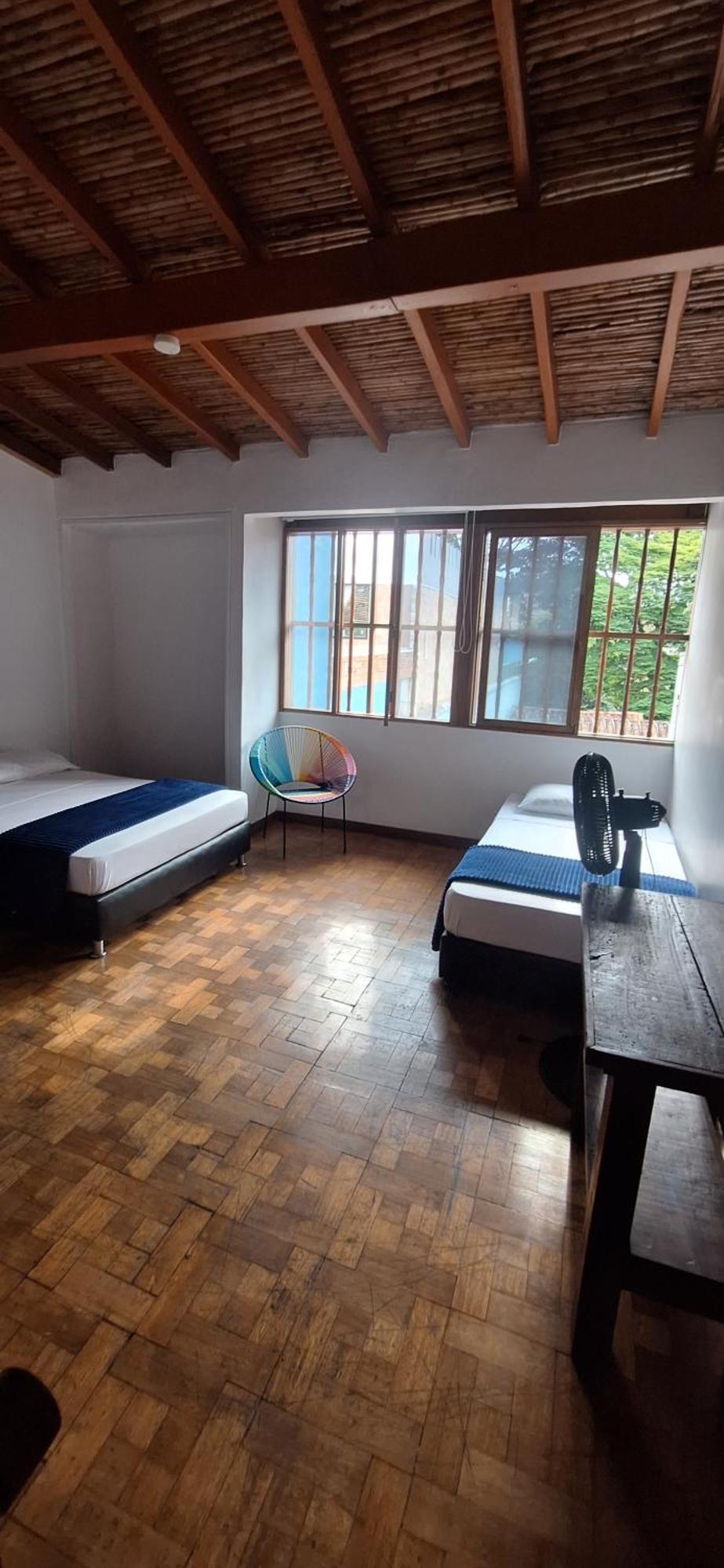 Hostal Yolo